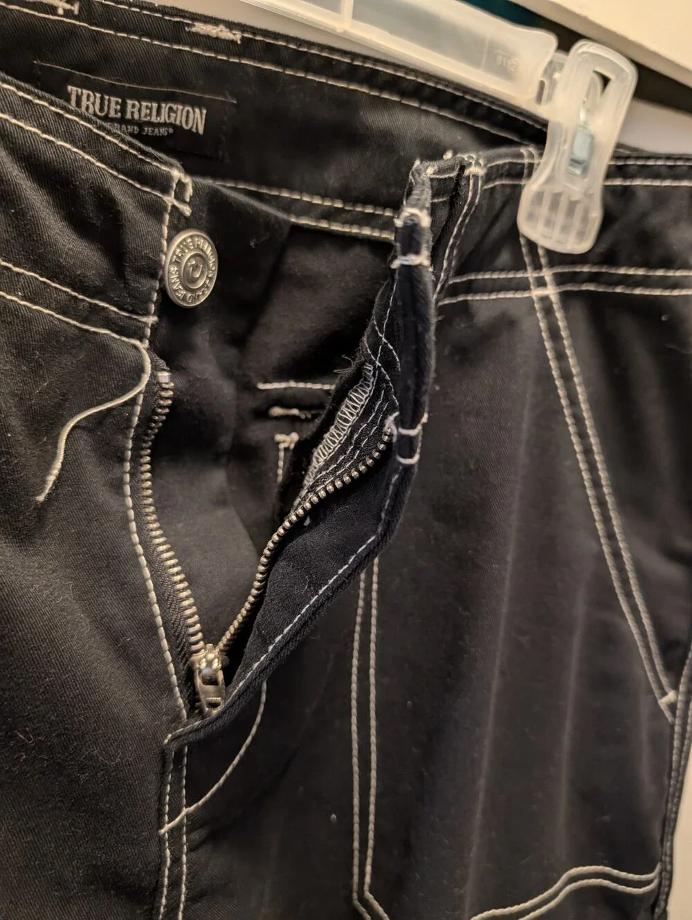 True Religion Cargo Pants, Mens Size 30 X 31, Contrast Stitching